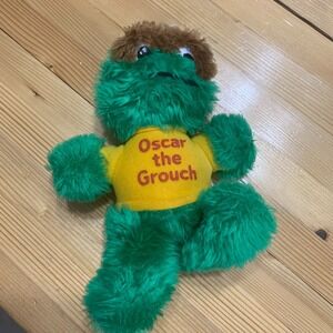 Vintage Sesame Street Oscar the Grouch Plush Hasbro Softies‎ Green Monster Toy